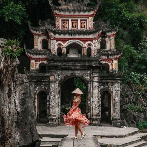 Hoa Lu - Tam Coc Grottoes - Mua Cave - Ninh Binh Tour 1 Day