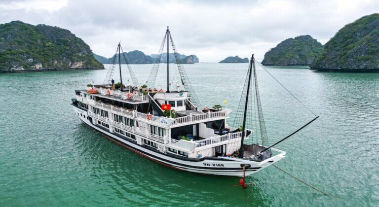 Ha Long Bay | Oasis Bay Party Cruise 2 Days/1 Night